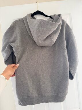 Lululemon Gray Hooded Sweatshirt - Casual Pullover Hoodie